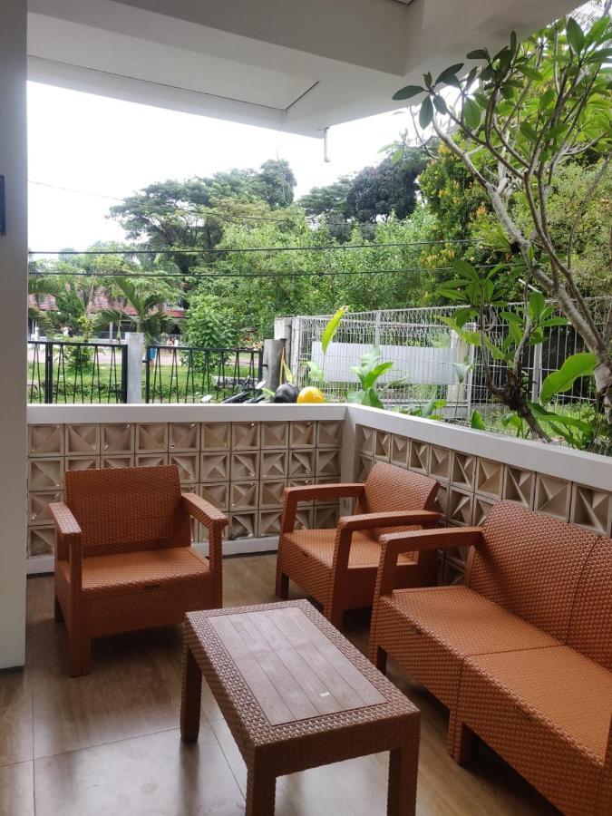 Rion Hostel Bogor Exterior photo