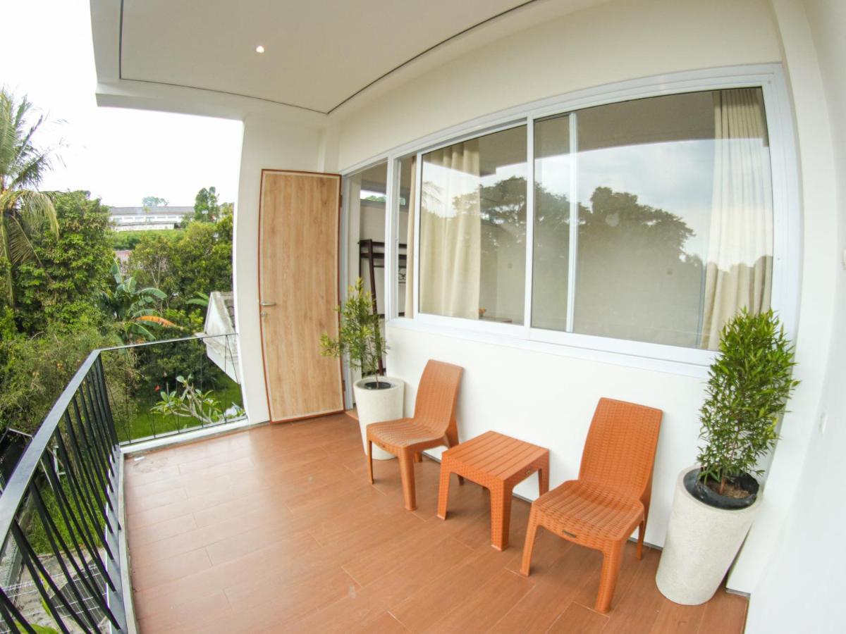 Rion Hostel Bogor Exterior photo